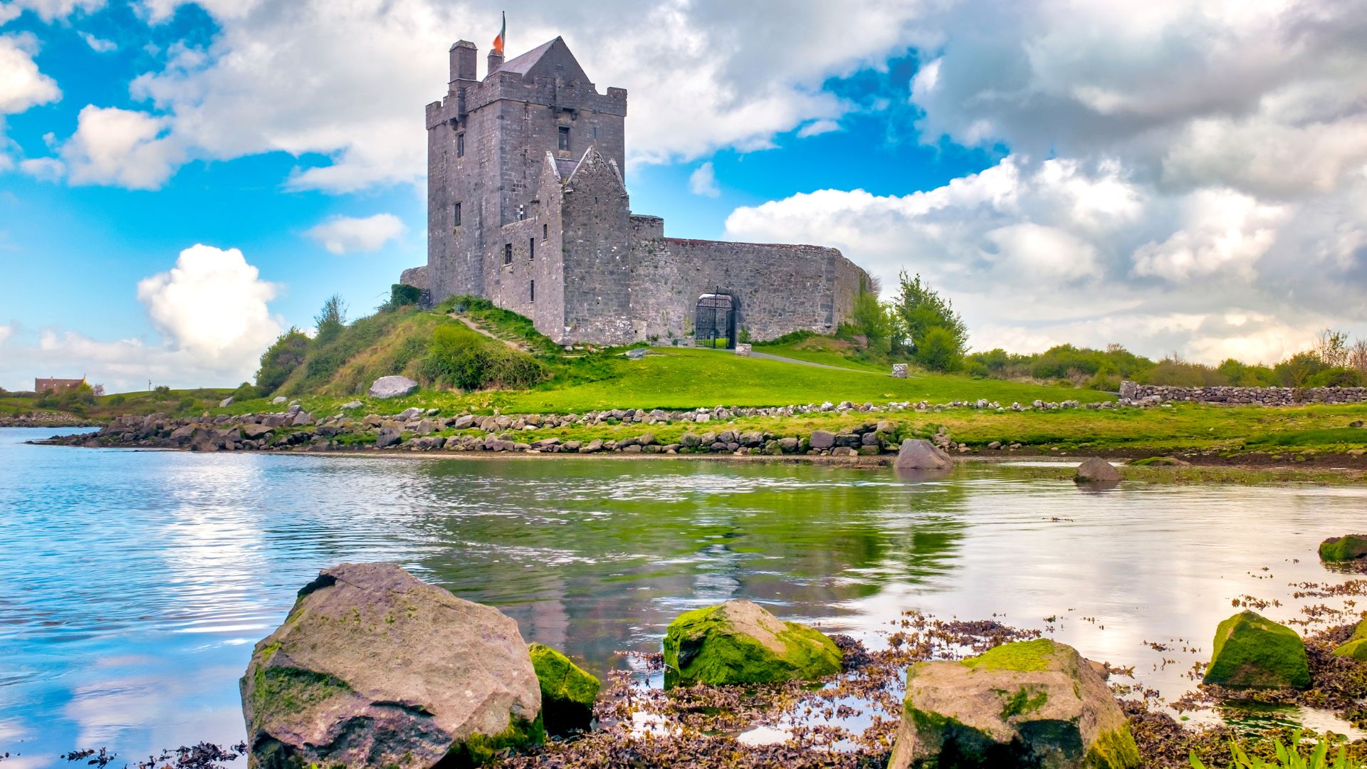 Make a Day of It: The Ultimate Galway to Cliffs of Moher Road Trip via Doolin Cave